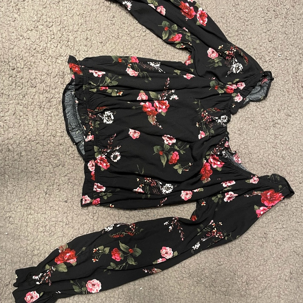 Express crop top size small new without tags